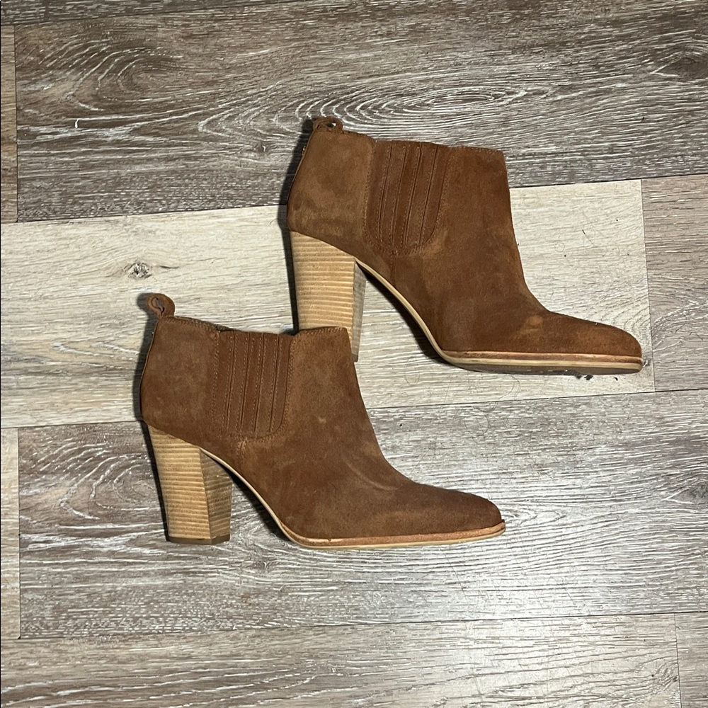Michael Kors Tan Suede Heeled Boots